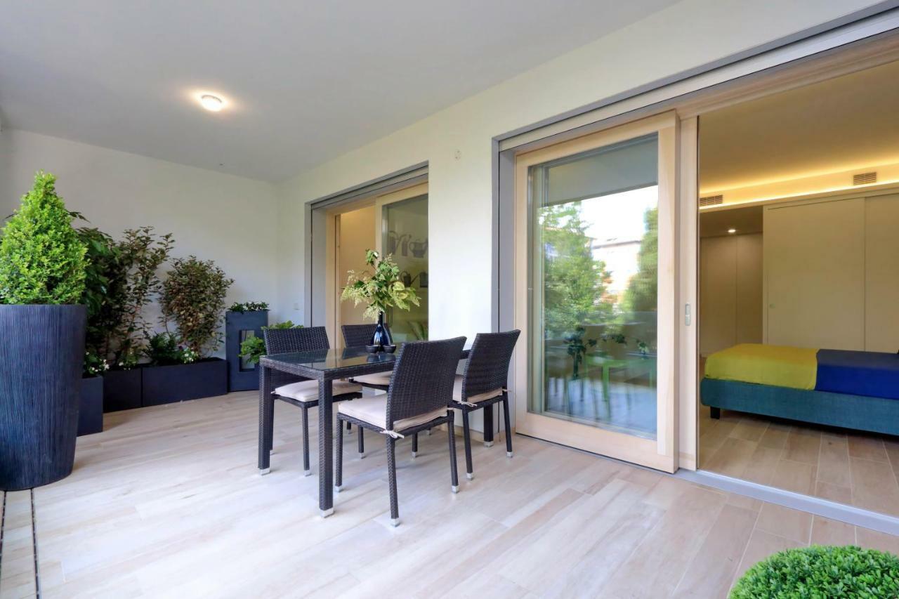Green Terraced Apartment. 3 Stops From Colosseum Bagian luar foto