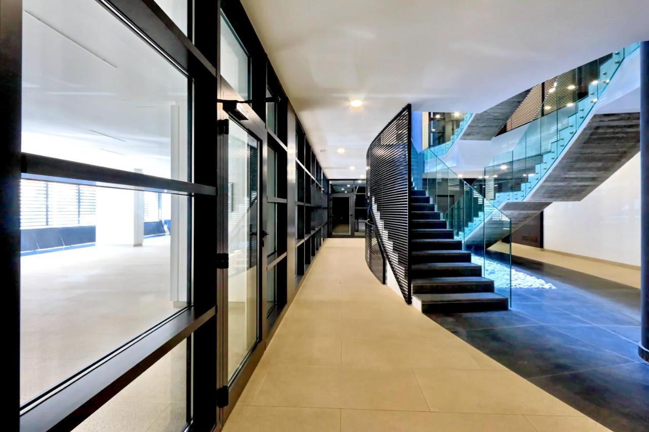 Green Terraced Apartment. 3 Stops From Colosseum Bagian luar foto